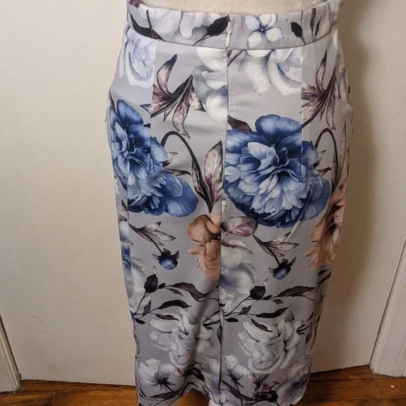 RARE NEW Custom Handmade Pale Blue Peach Purple Floral Pencil Skirt w/ Pockets! - Picture 3 of 9